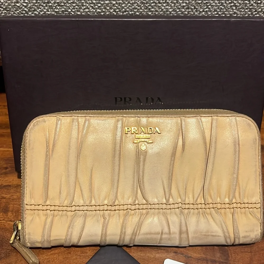 Prada authentic wallet